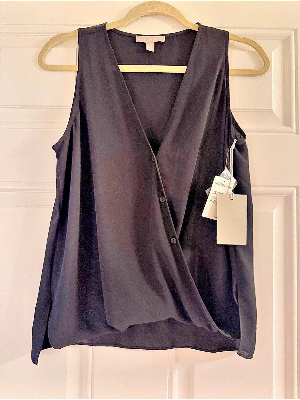 Chelsea28 Black Sleeveless Blouse Size Small NWT